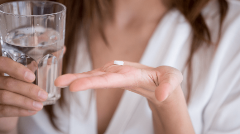 Basen-Tabletten bei Azidose | Vor-, Nachteile & Alternativen